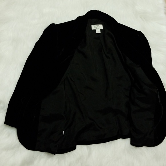 Ann Taylor Black Blazer - Picture 3 of 4